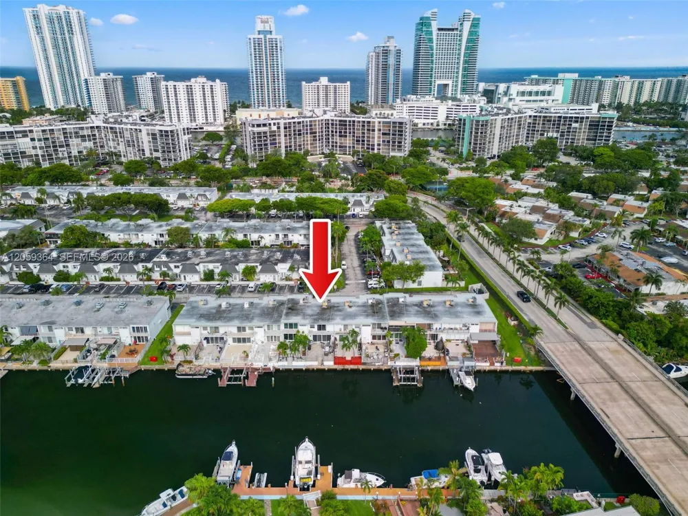 613 NE 26th Ave #613 Hallandale Beach, FL 33009
