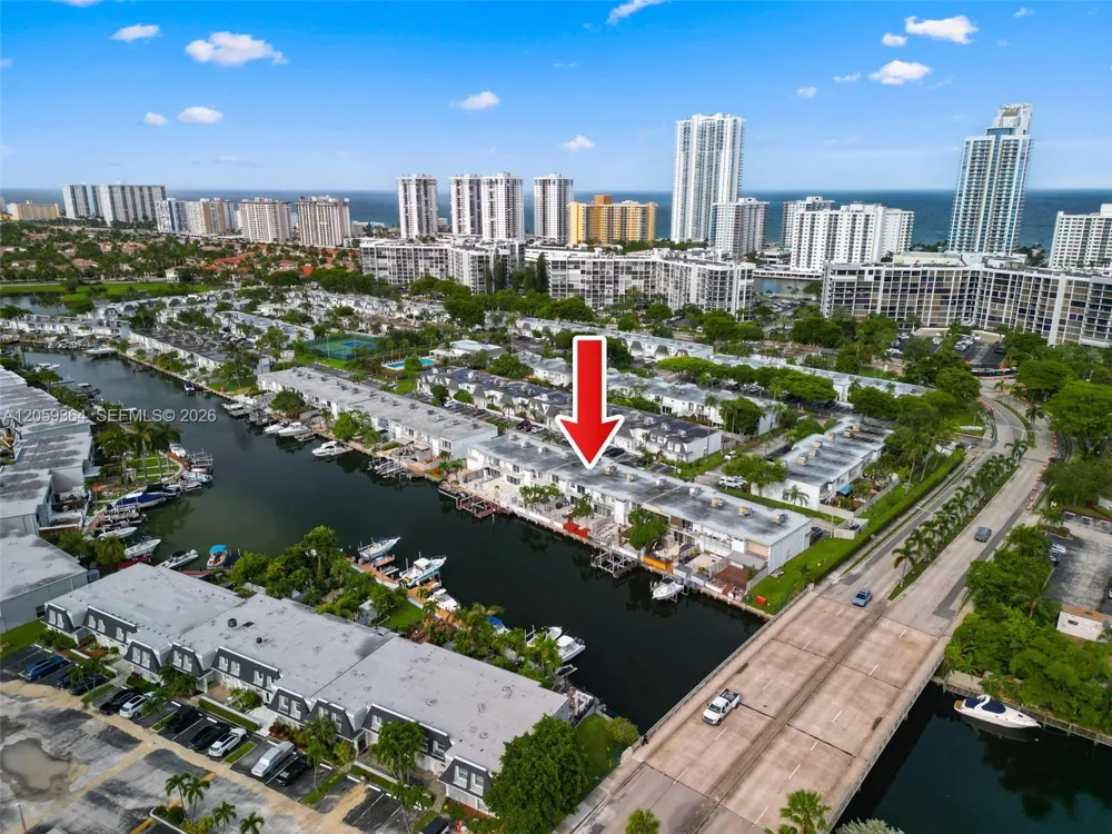 613 NE 26th Ave #613 Hallandale Beach, FL 33009