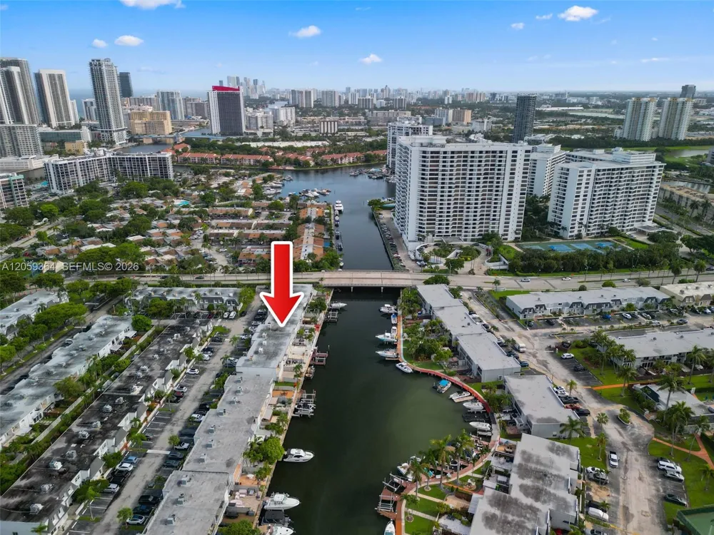 613 NE 26th Ave #613 Hallandale Beach, FL 33009