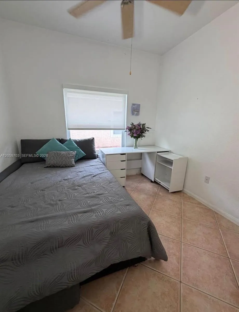 2200 NW 72nd Way #2200 Pembroke Pines, FL 33024