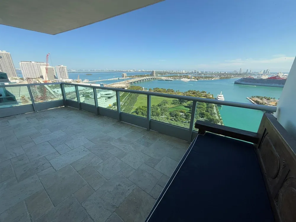 900 Biscayne Boulevard #2807 Miami, FL 33132