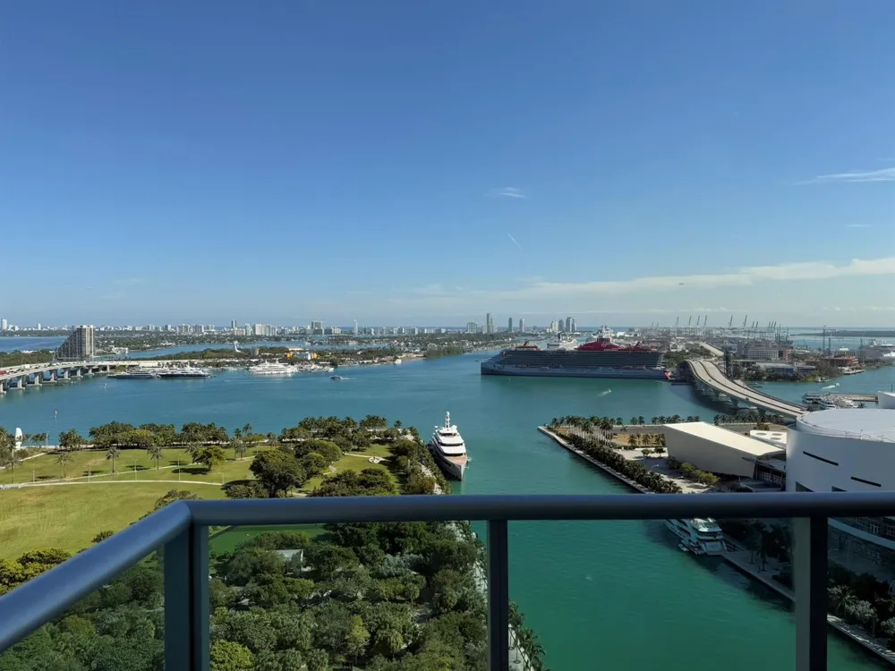 900 Biscayne Boulevard #2807 Miami, FL 33132
