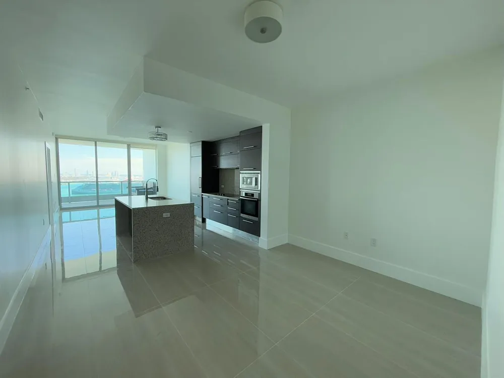 900 Biscayne Boulevard #2807 Miami, FL 33132
