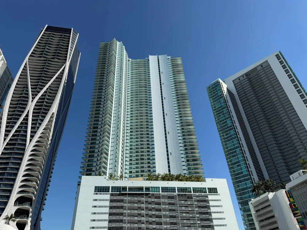 900 Biscayne Boulevard #2807 Miami, FL 33132