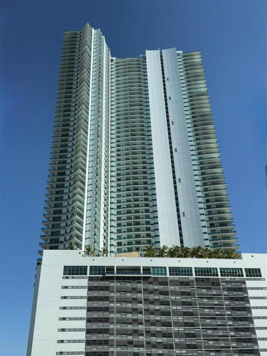 900 Biscayne Boulevard #2807 Miami, FL 33132