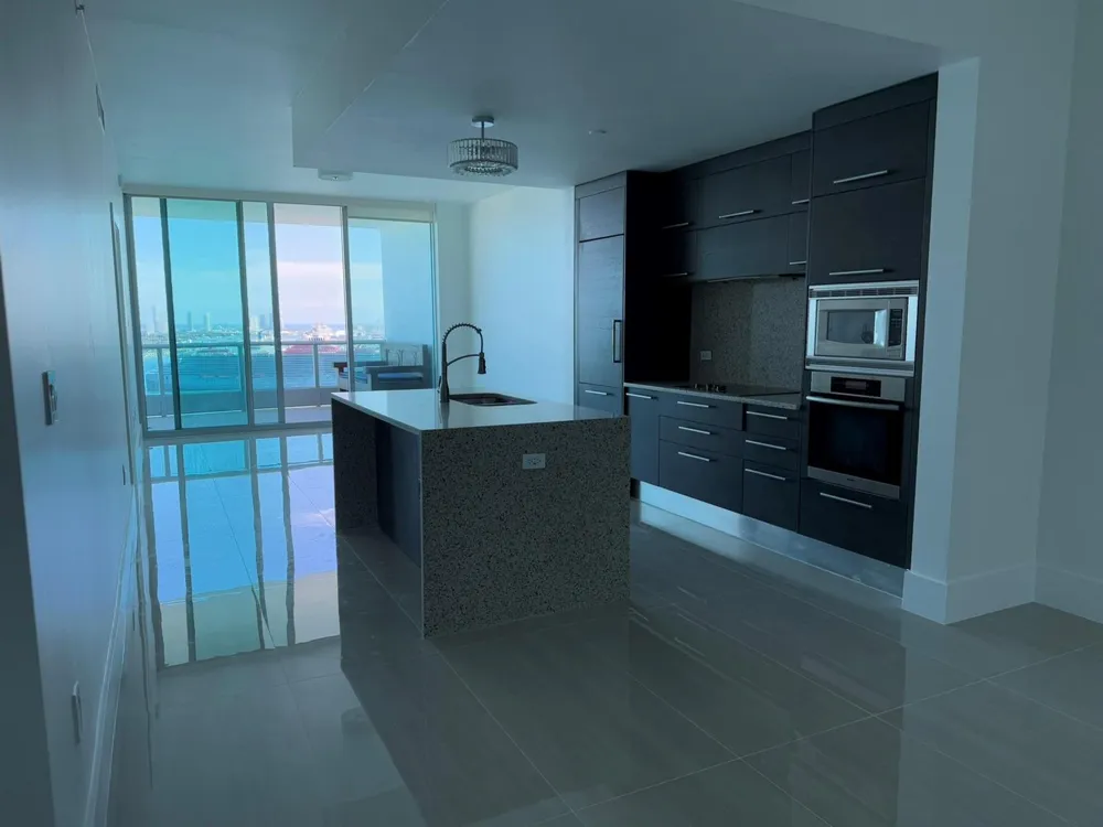 900 Biscayne Boulevard #2807 Miami, FL 33132