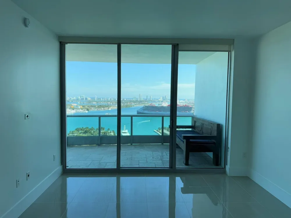 900 Biscayne Boulevard #2807 Miami, FL 33132