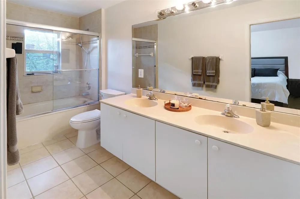 8106 Prestige Commons Drive #8106 Tamarac, FL 33321