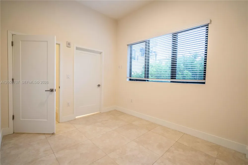 1091 Galiano St #102 Coral Gables, FL 33134