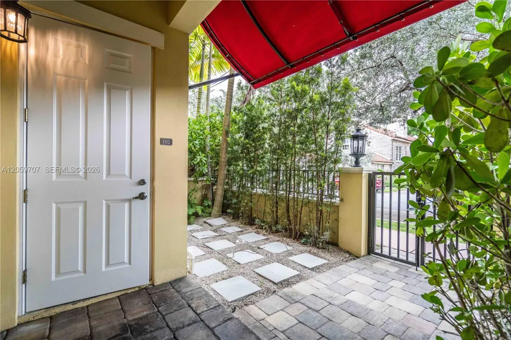 1091 Galiano St #102 Coral Gables, FL 33134