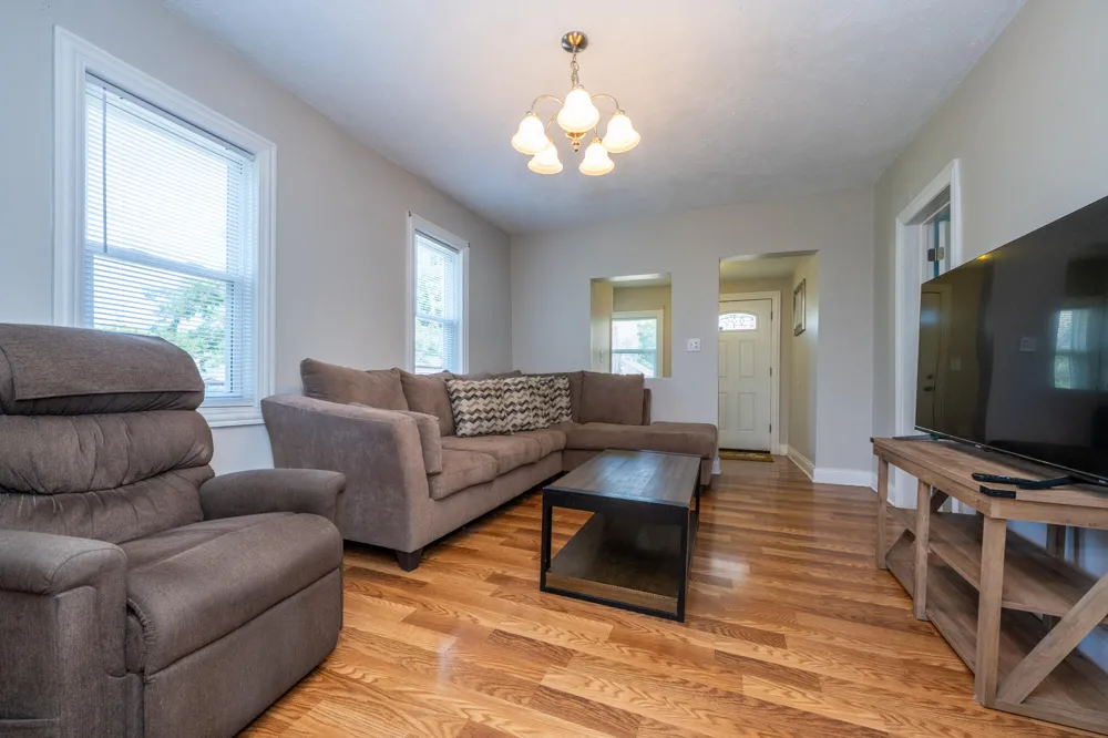216 Congress Street Watervliet, MI 49098