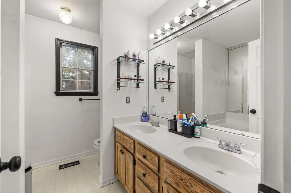 5436 Reagan Run Antioch, TN 37013