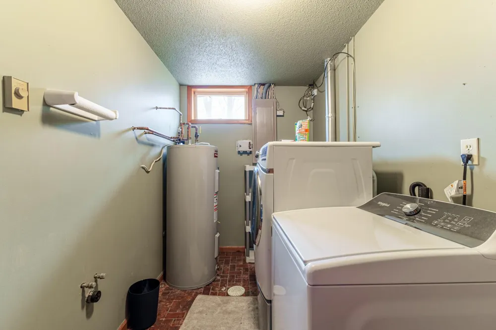 487 Shorewood Drive Detroit Lakes, MN 56501