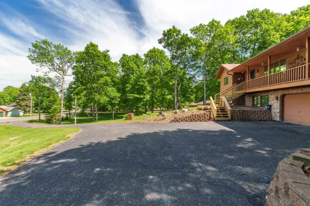 487 Shorewood Drive Detroit Lakes, MN 56501