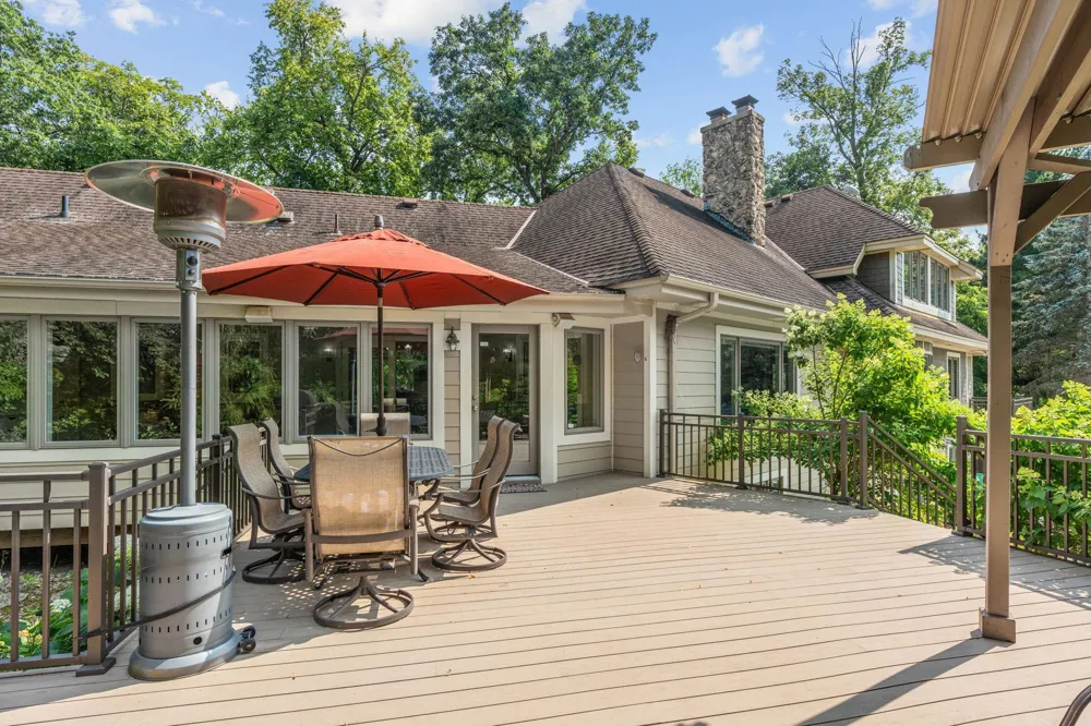 592 County Road 24 Wayzata, MN 55391