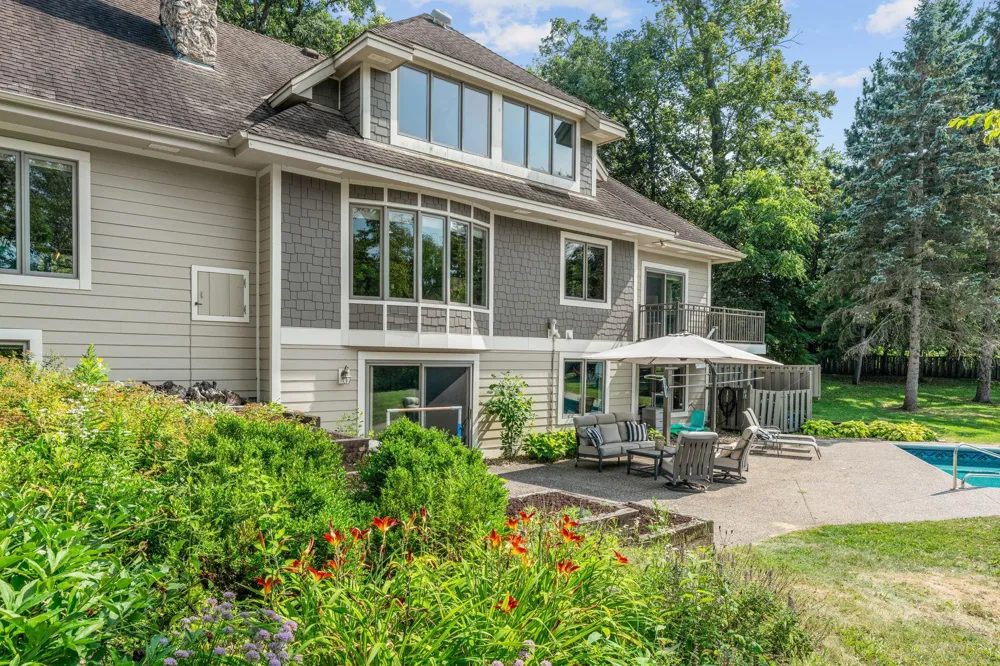 592 County Road 24 Wayzata, MN 55391