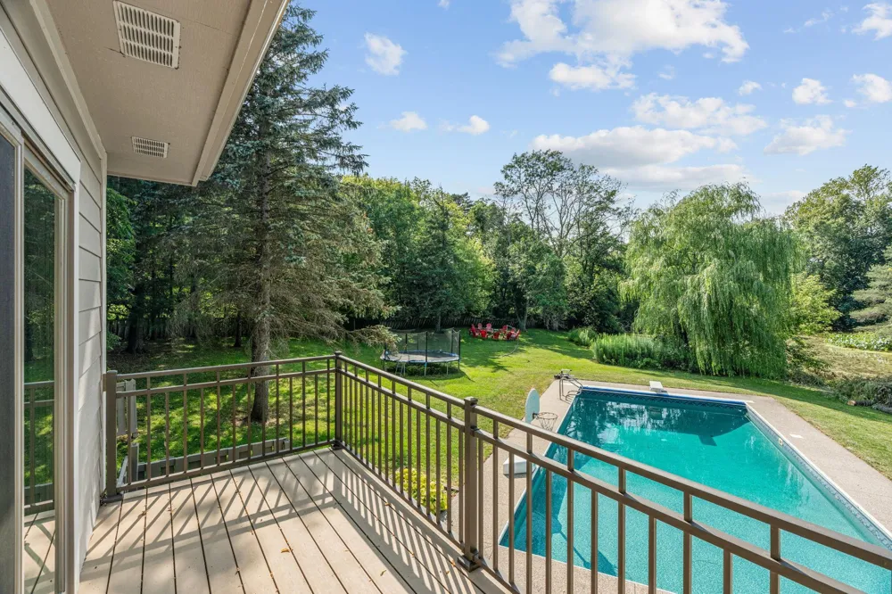 592 County Road 24 Wayzata, MN 55391