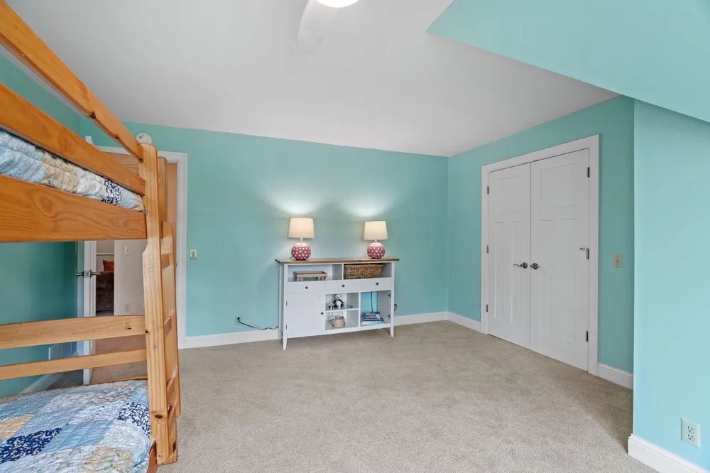 592 County Road 24 Wayzata, MN 55391