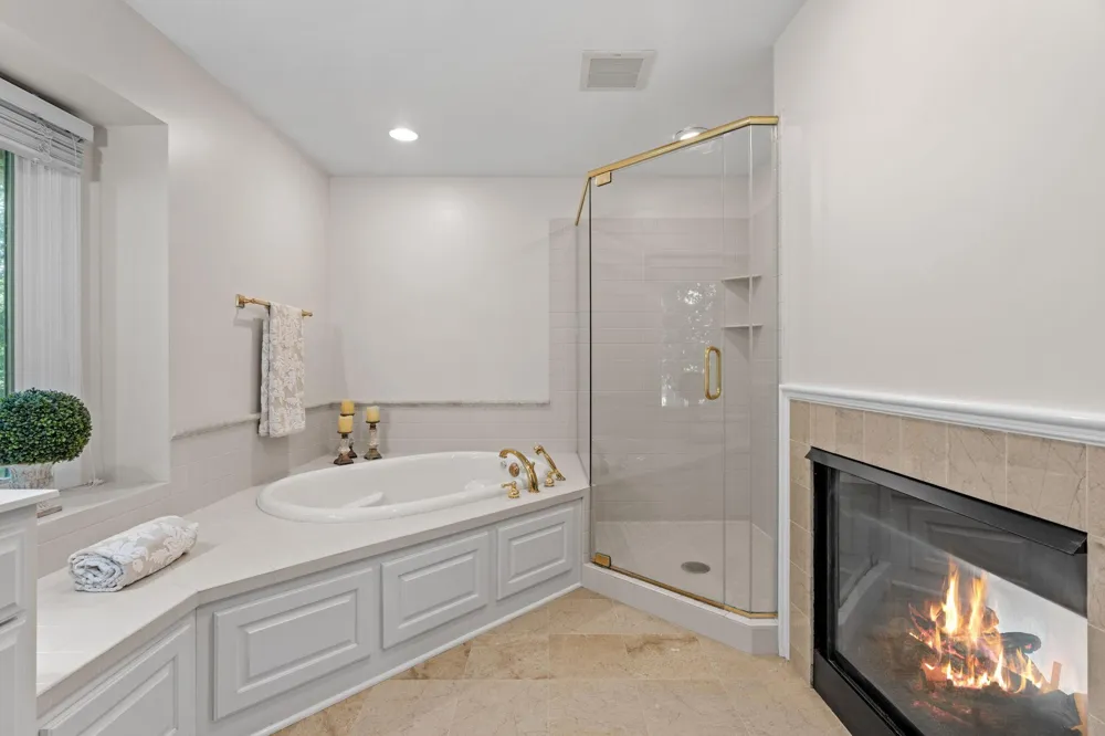 592 County Road 24 Wayzata, MN 55391