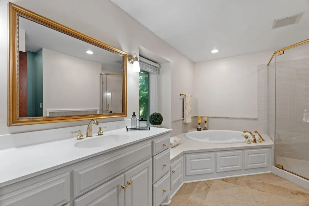 592 County Road 24 Wayzata, MN 55391