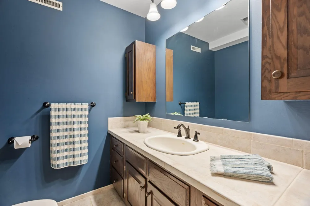 592 County Road 24 Wayzata, MN 55391