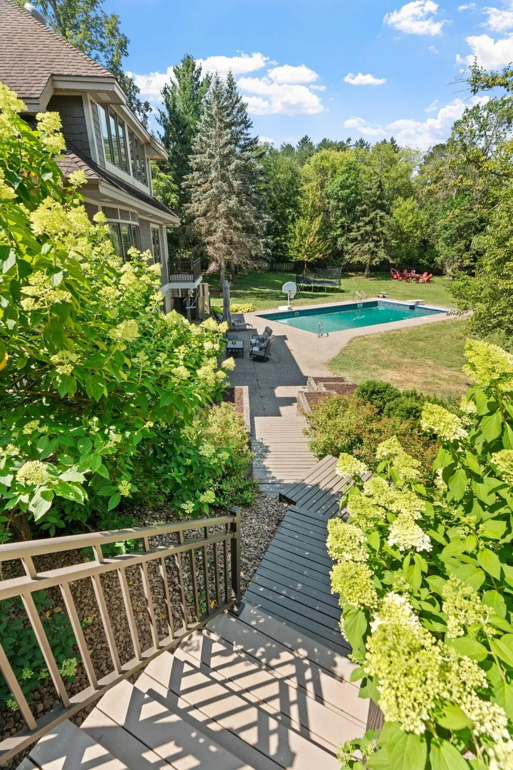 592 County Road 24 Wayzata, MN 55391
