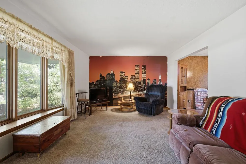 2814 Crosstown Boulevard NE Andover, MN 55304