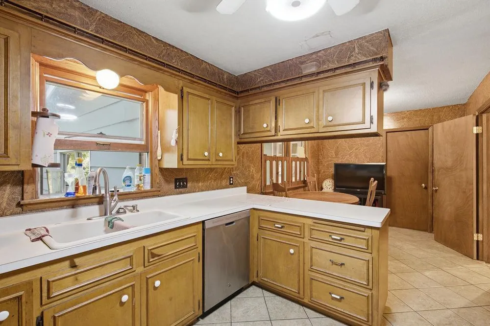 2814 Crosstown Boulevard NE Andover, MN 55304