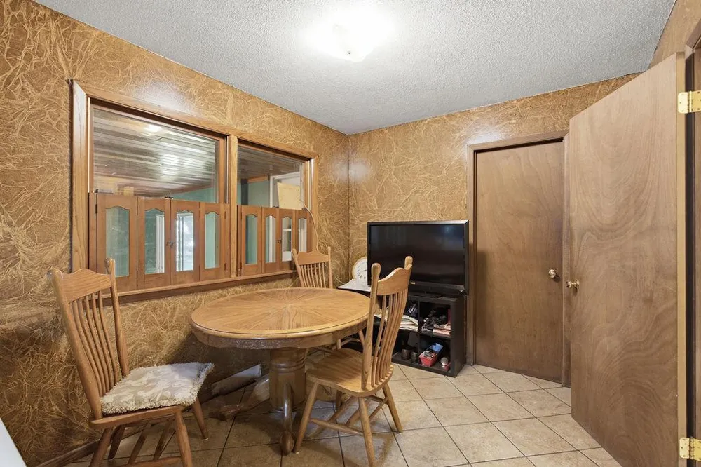 2814 Crosstown Boulevard NE Andover, MN 55304