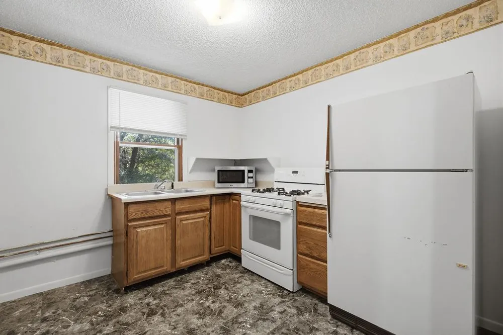 2814 Crosstown Boulevard NE Andover, MN 55304