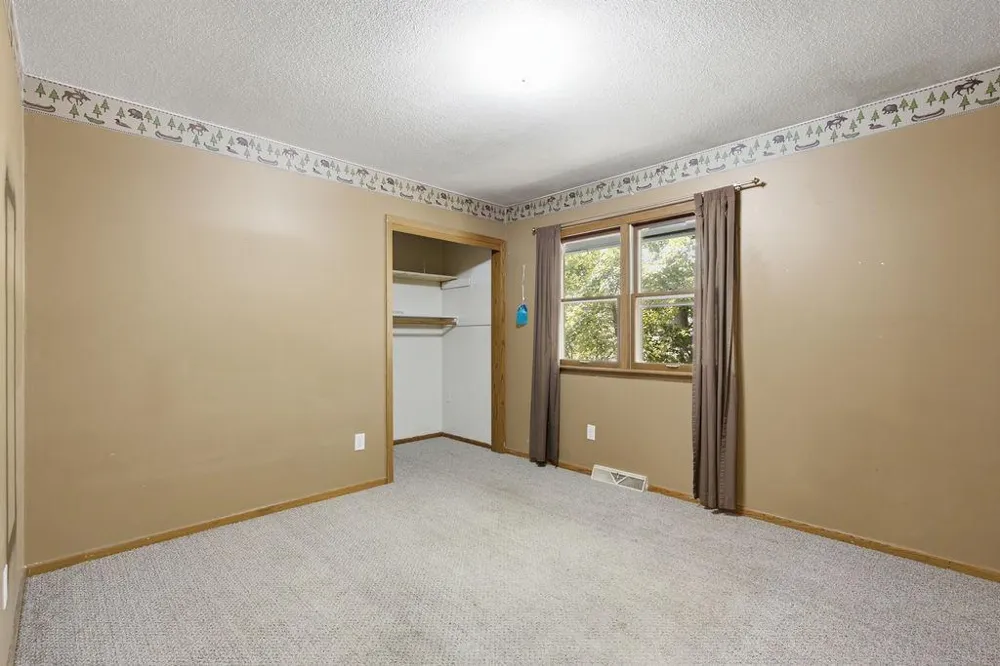 2814 Crosstown Boulevard NE Andover, MN 55304