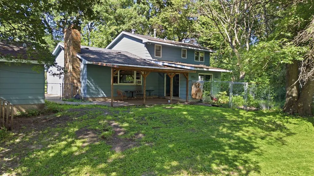 2814 Crosstown Boulevard NE Andover, MN 55304