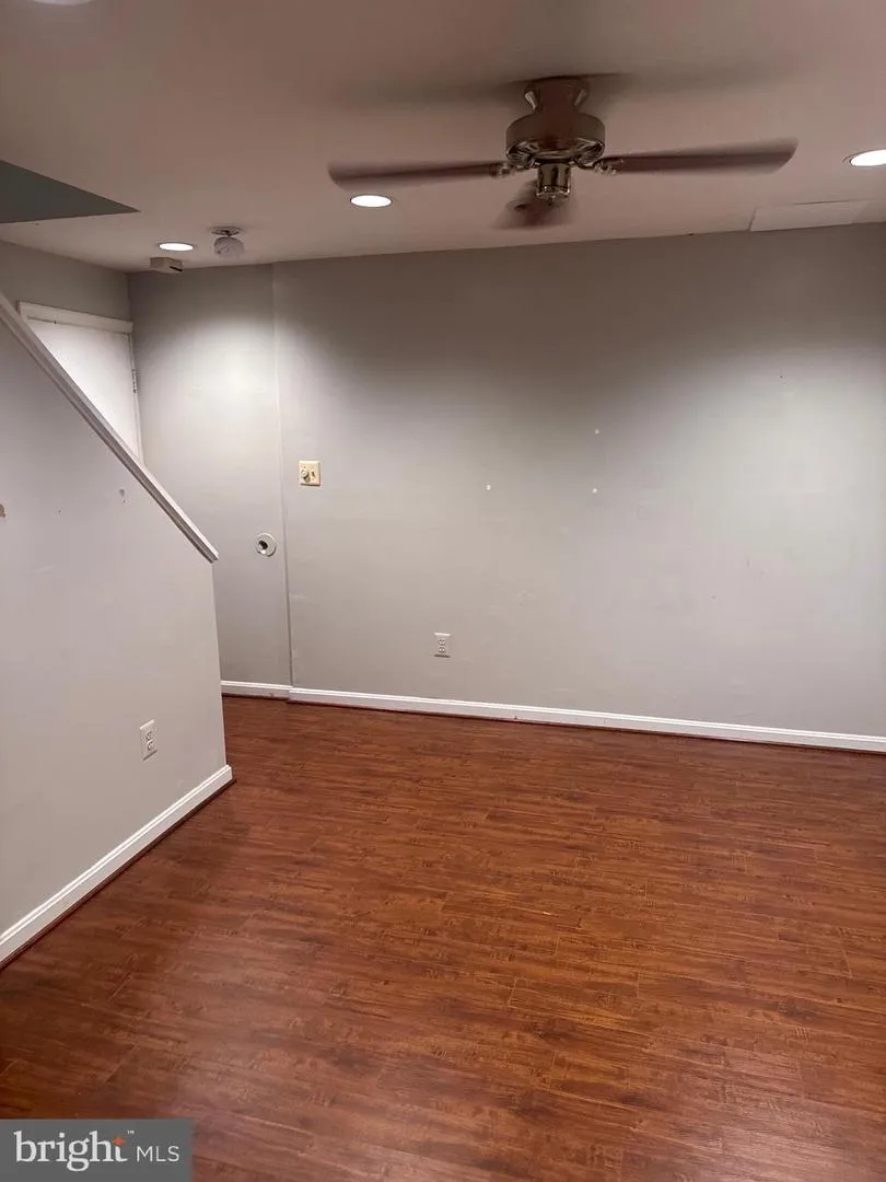 13767 CABELLS MILL DRIVE Centreville, VA 20120