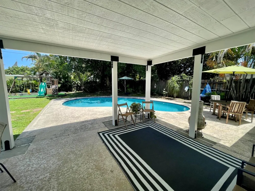 415 Beacon Street Tequesta, FL 33469