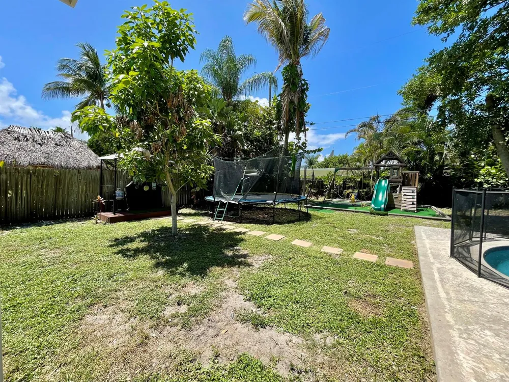 415 Beacon Street Tequesta, FL 33469