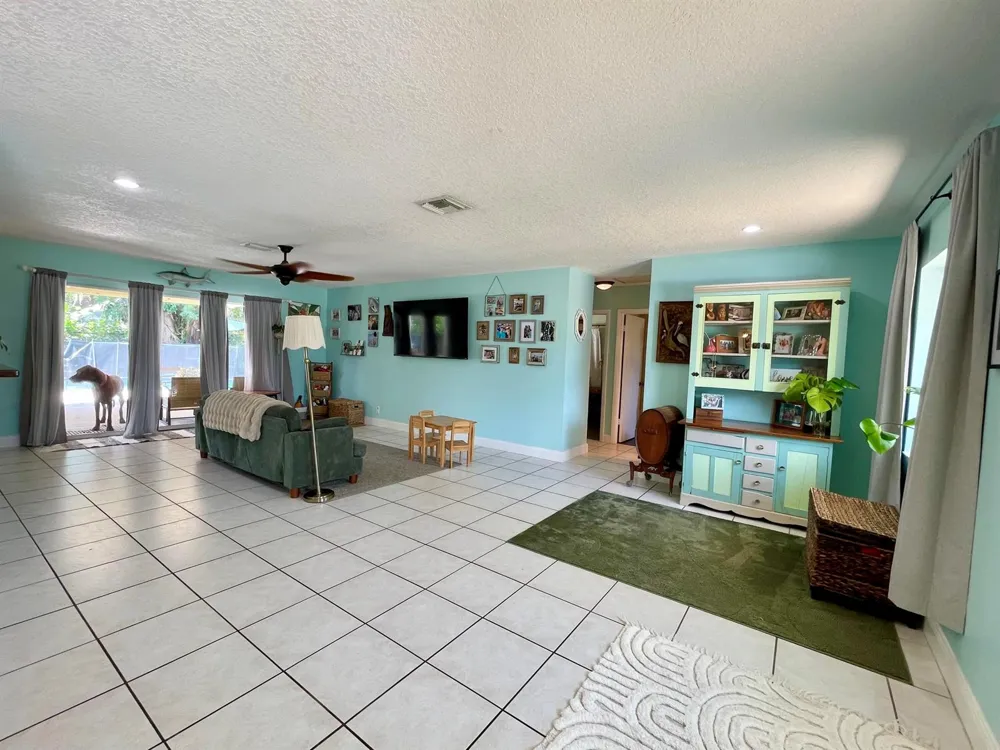 415 Beacon Street Tequesta, FL 33469