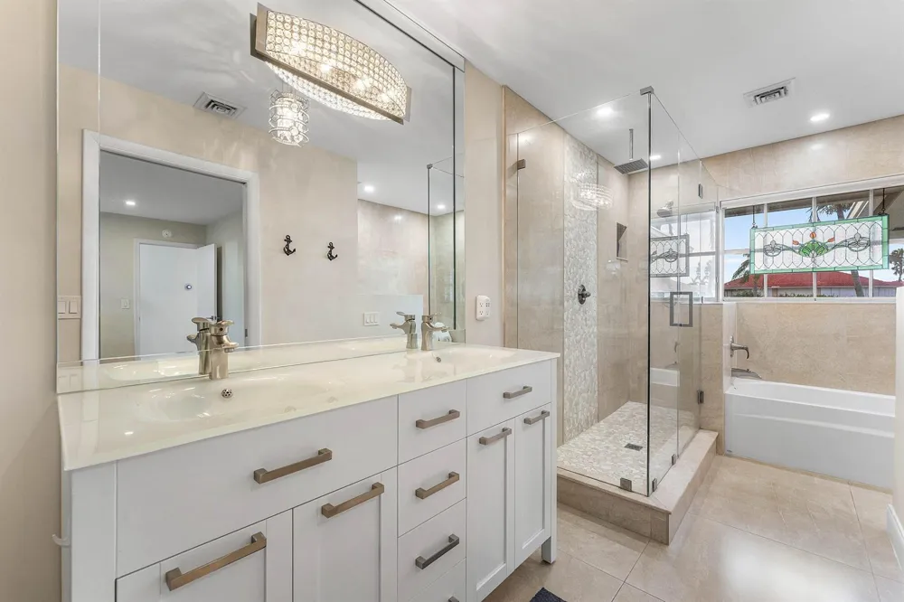 362 Yorktowne Circle Atlantis, FL 33462