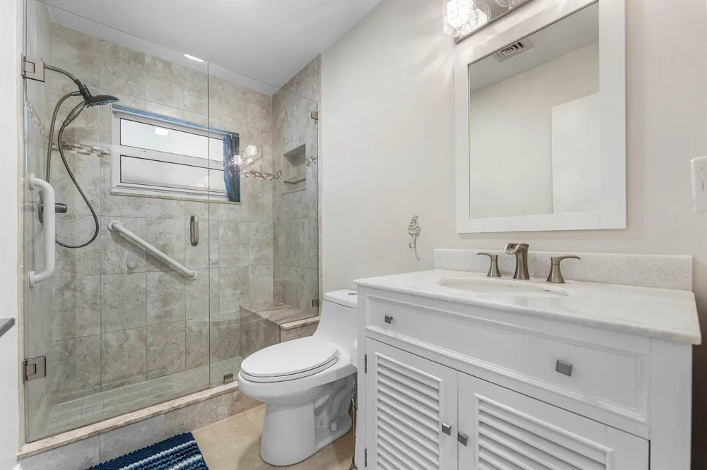 362 Yorktowne Circle Atlantis, FL 33462