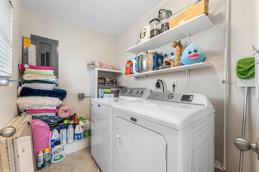 362 Yorktowne Circle Atlantis, FL 33462