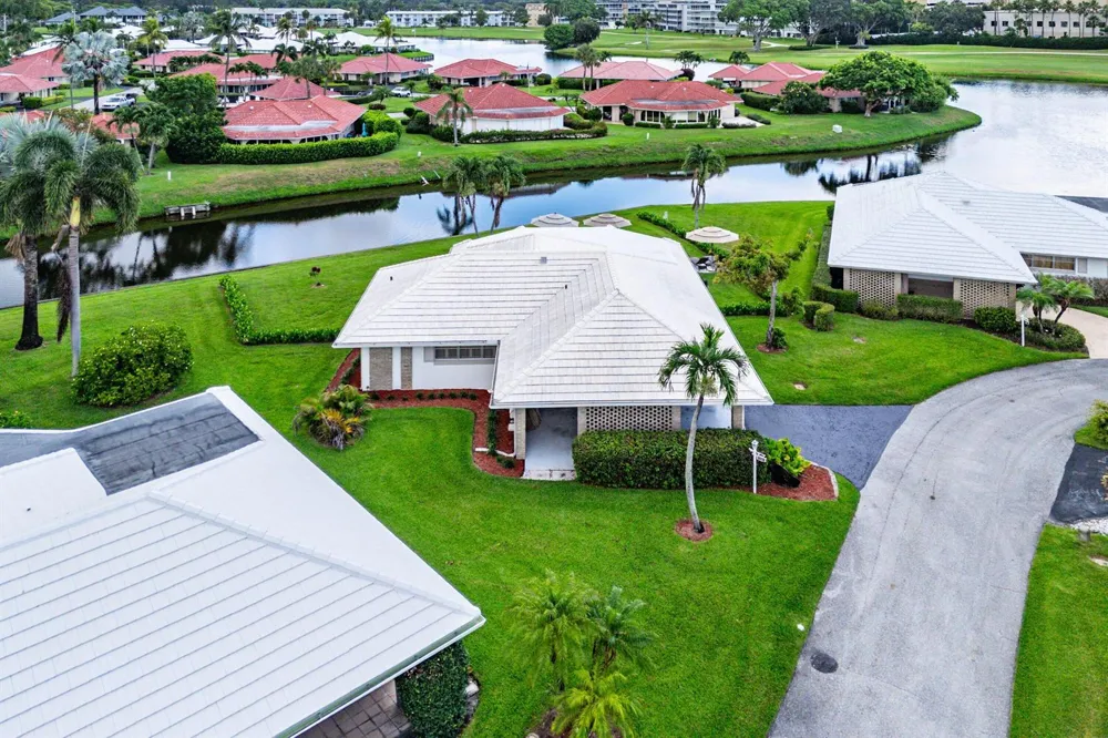 362 Yorktowne Circle Atlantis, FL 33462
