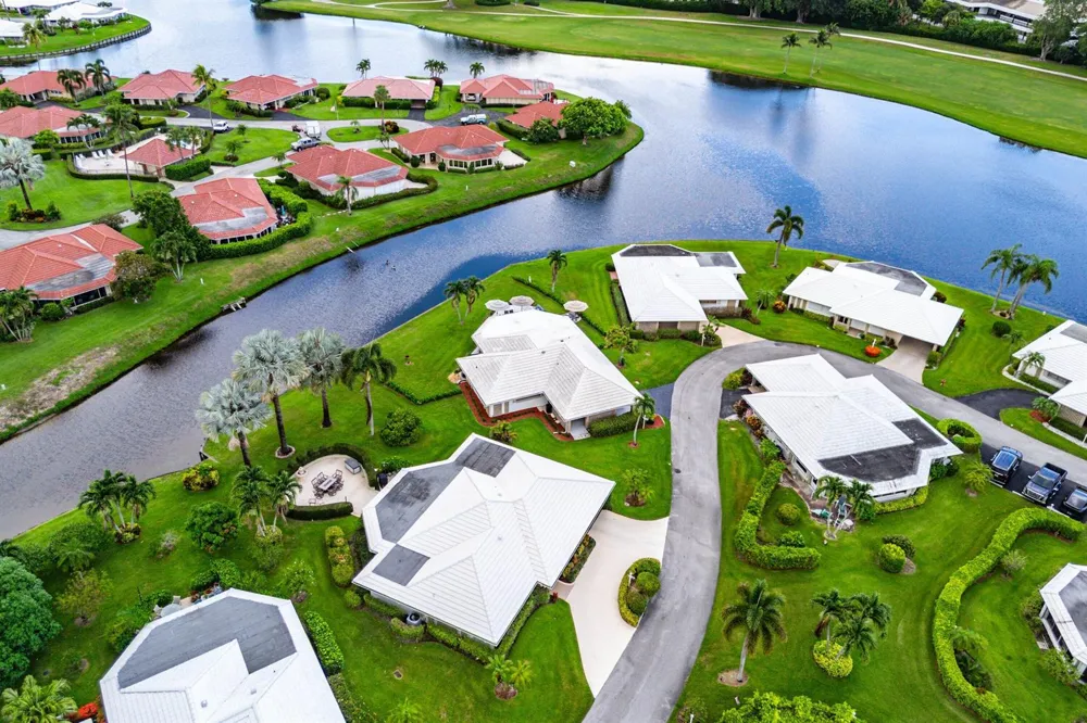 362 Yorktowne Circle Atlantis, FL 33462