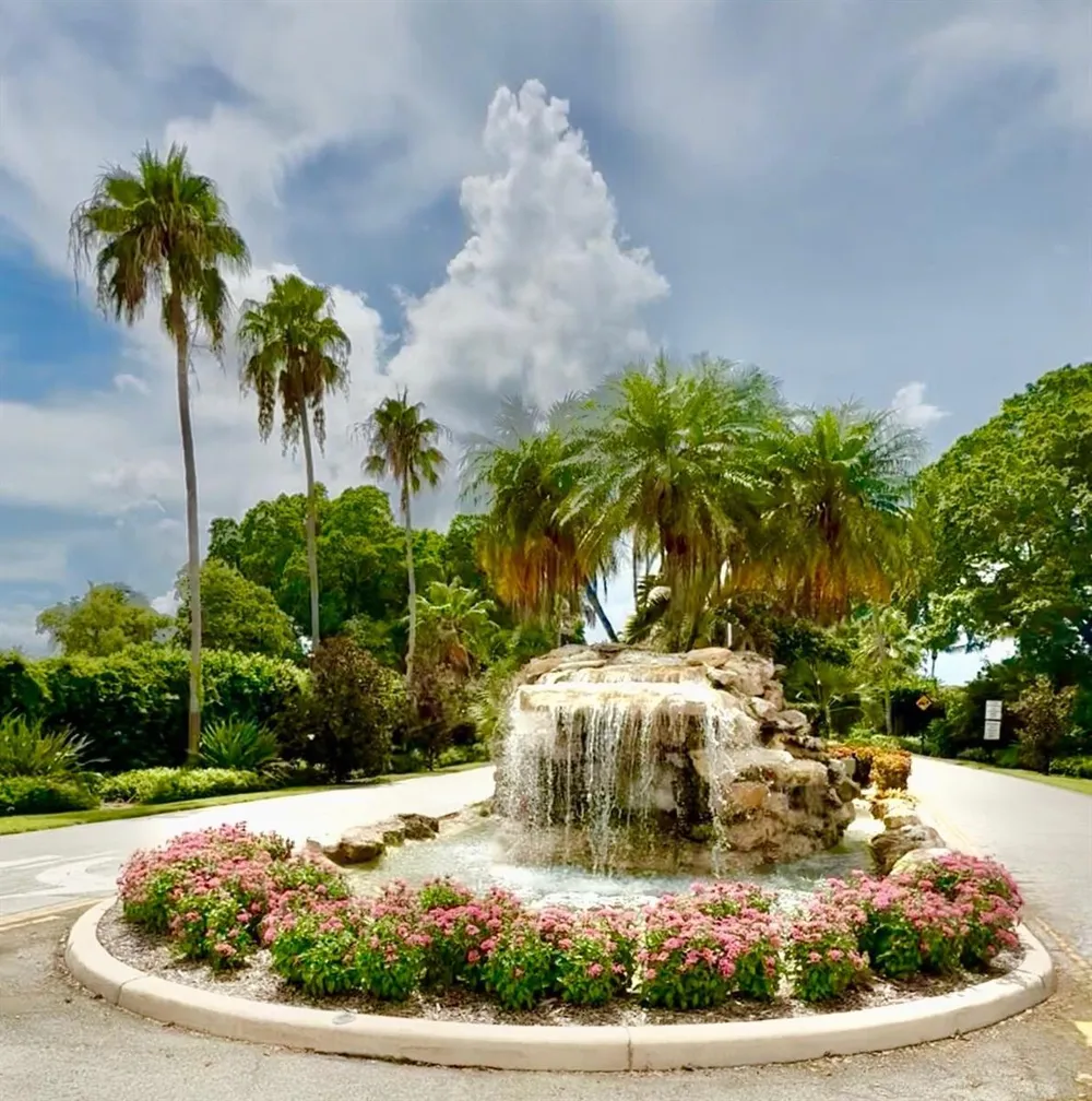 362 Yorktowne Circle Atlantis, FL 33462
