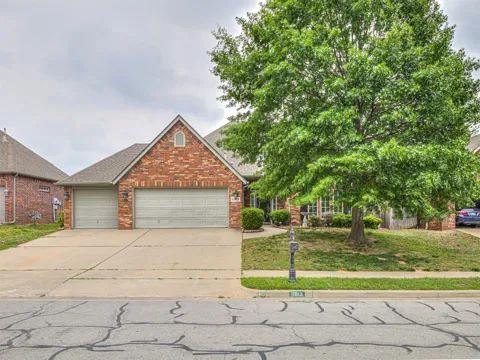 11813 S Tamarack Court