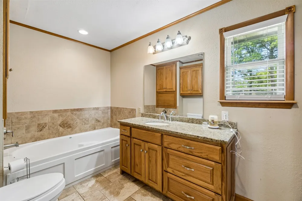 344701 E 750 ROAD Agra, OK 74824