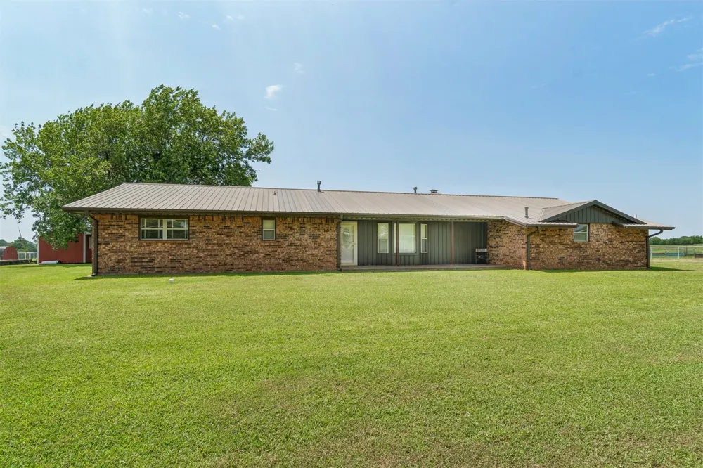 344701 E 750 ROAD Agra, OK 74824