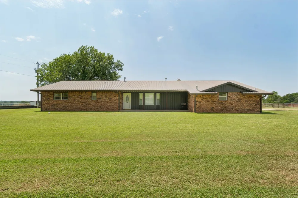344701 E 750 ROAD Agra, OK 74824