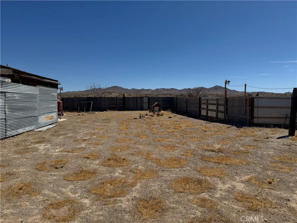 15026 Swan Lane Oro Grande, CA 92368