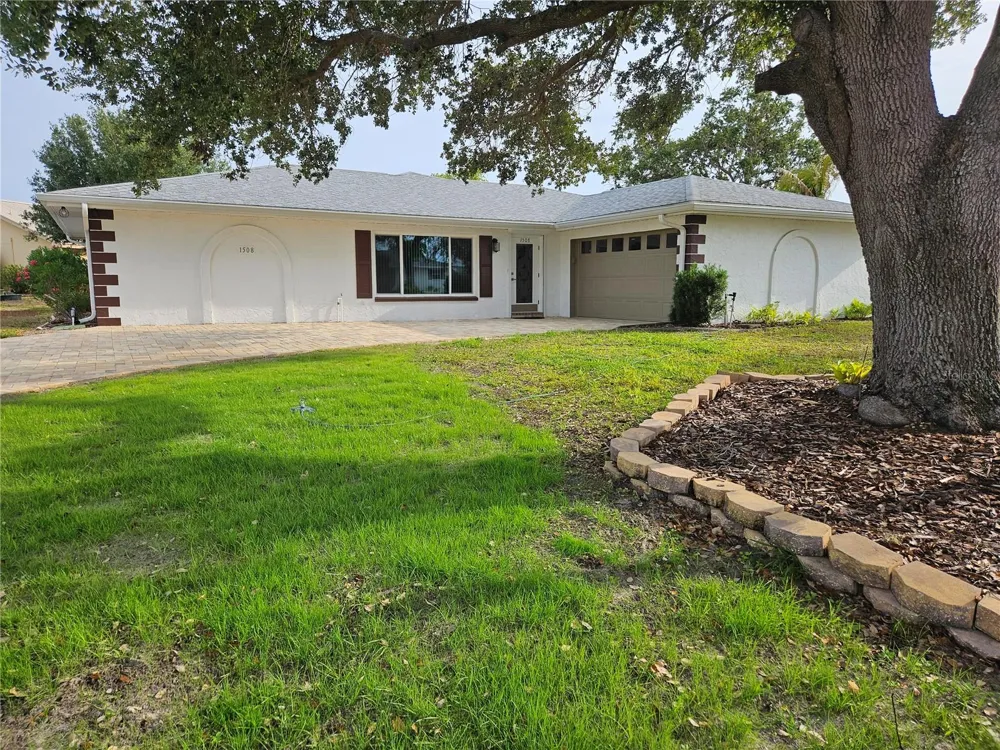 1508 FLAMINGO LANE Sun City Center, FL 33573