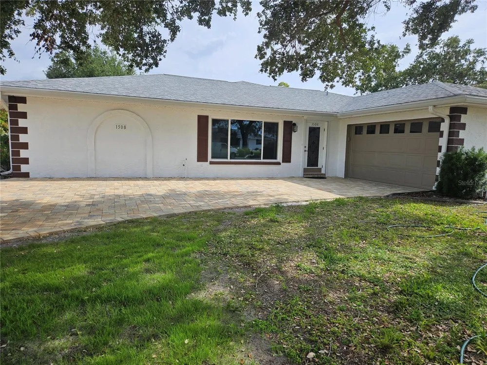 1508 FLAMINGO LANE Sun City Center, FL 33573