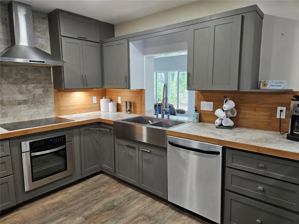1508 FLAMINGO LANE Sun City Center, FL 33573